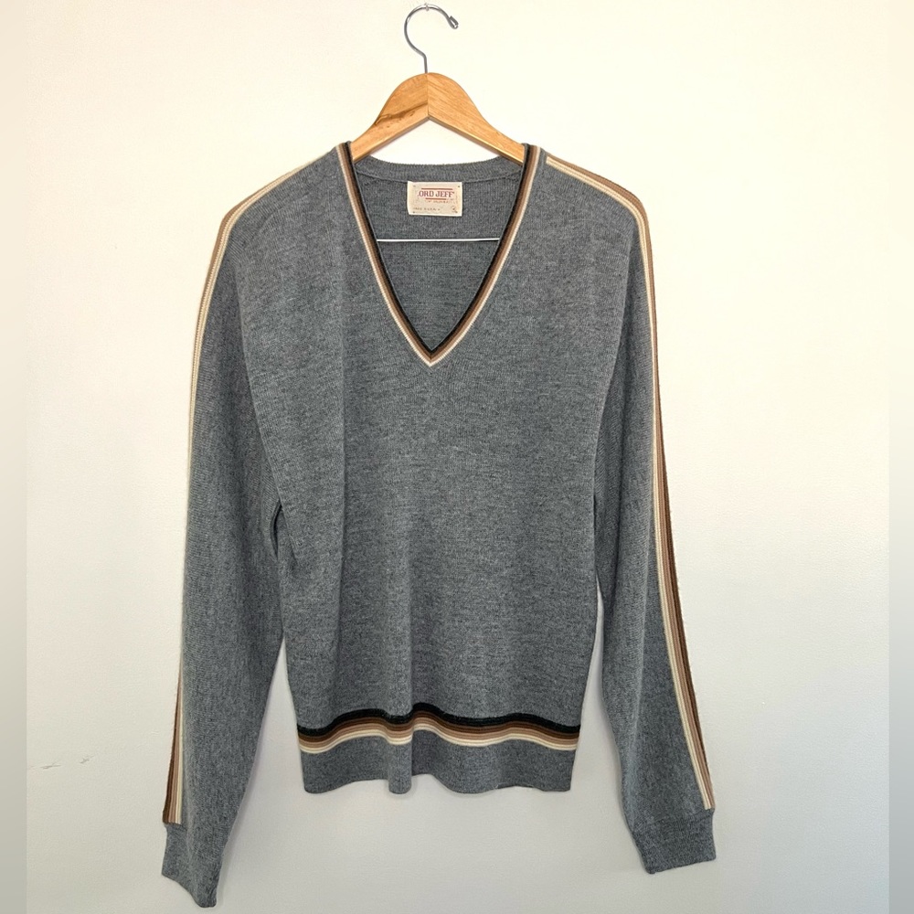 Vintage 80s Knit V Neck Sweater - Picture 2 of 4